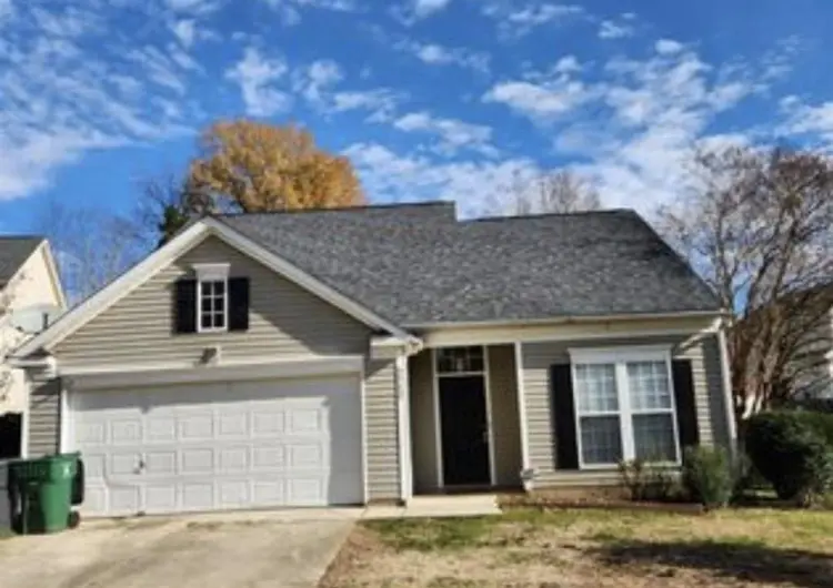 Cozy Shared Home in Quiet Neighbor!