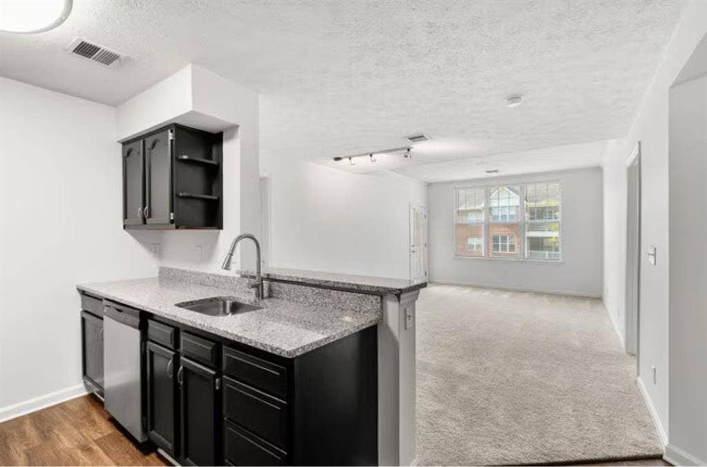 Looking For Roommate - Canonsburgg