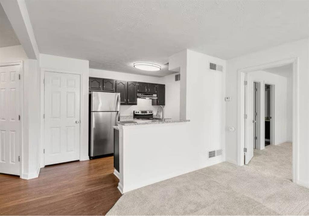 Looking For Roommate - Canonsburgg