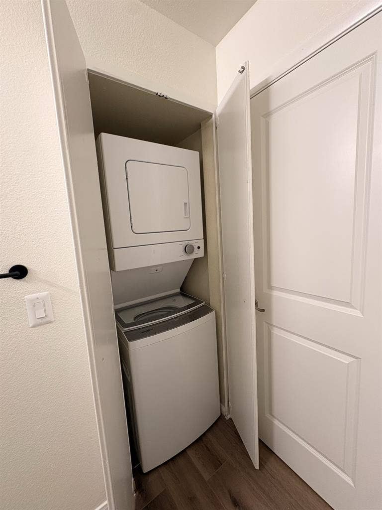 Looking for a Roommate!