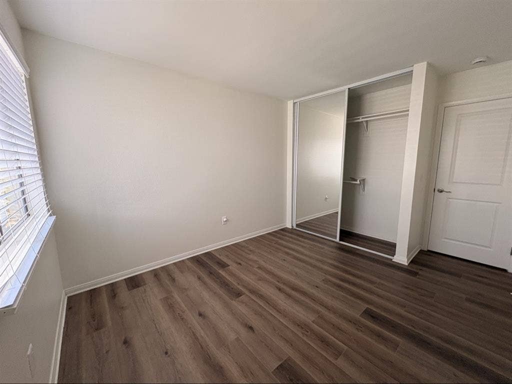 Looking for a Roommate!