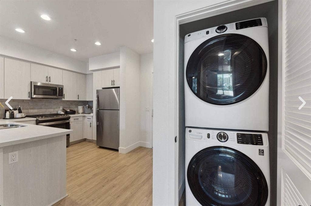 Private room and bathroom for rent