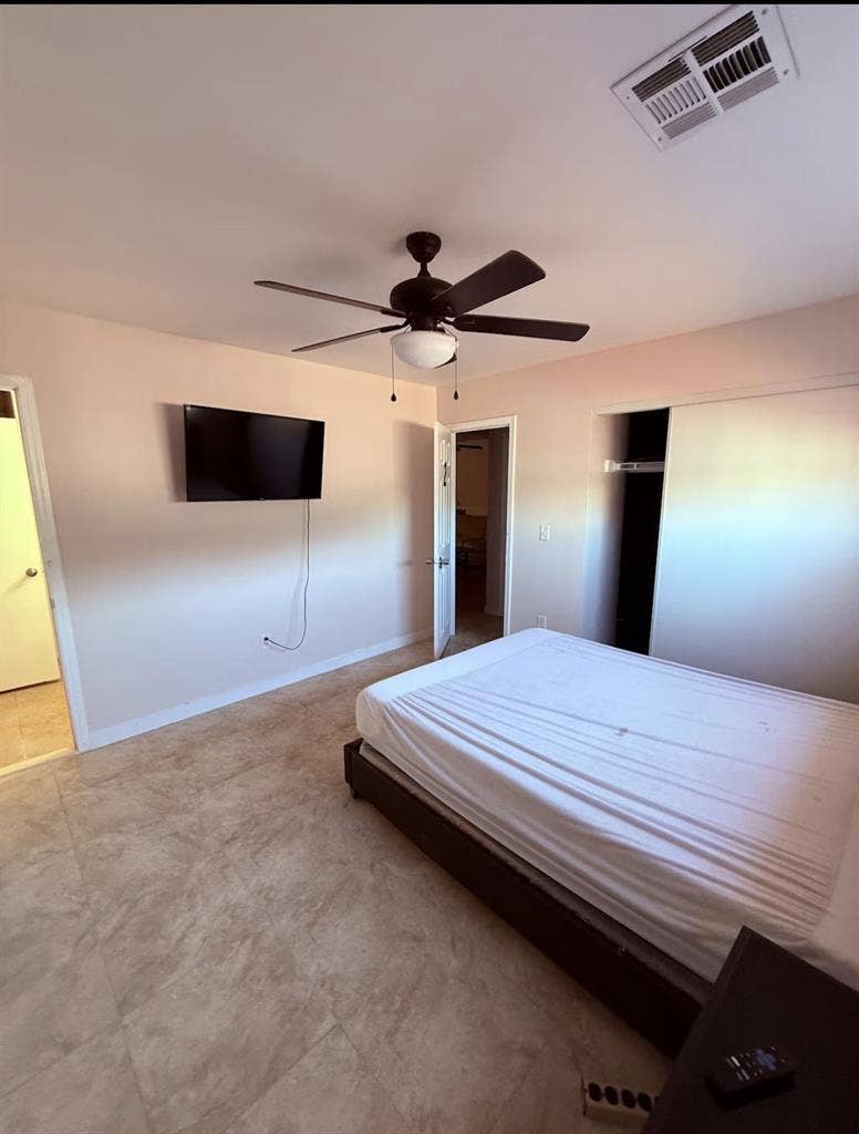 Room for rent