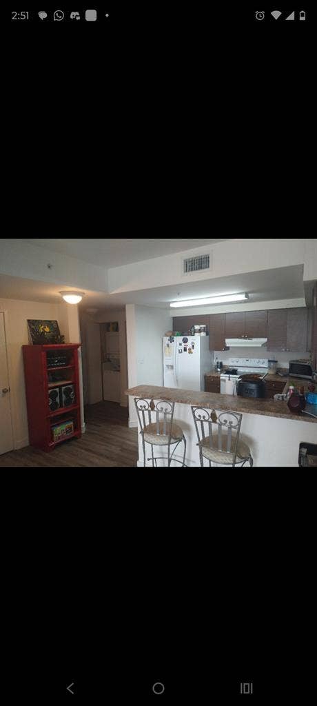 Marlin Park Room for rent