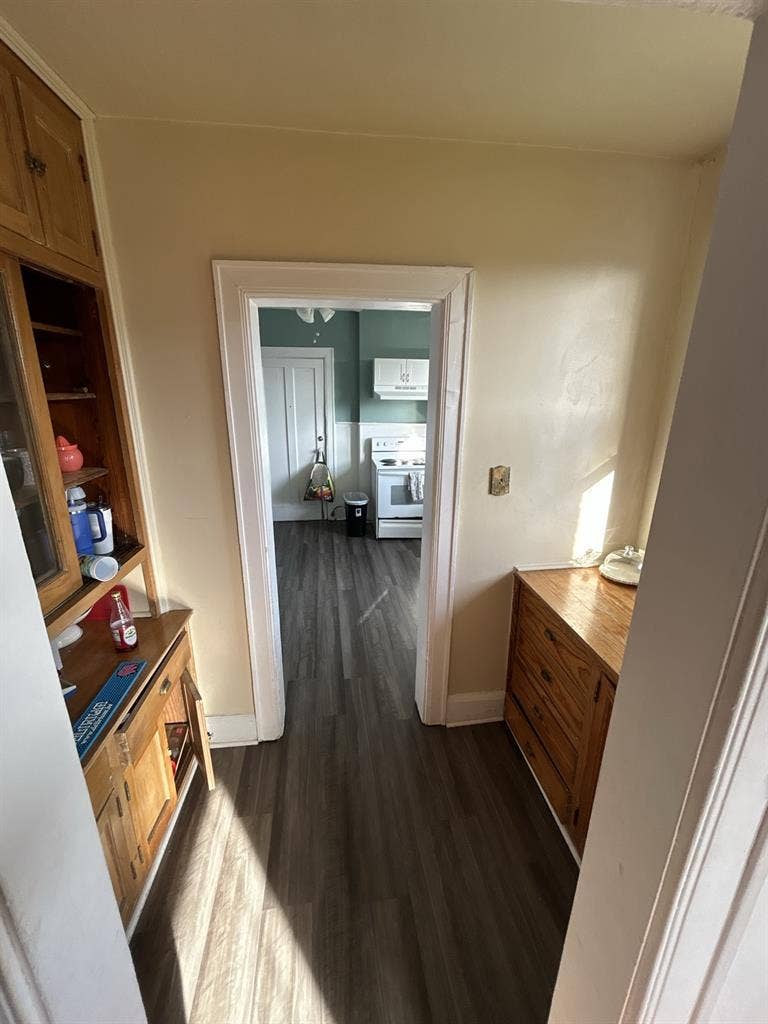 Looking for a 3rd female roommate