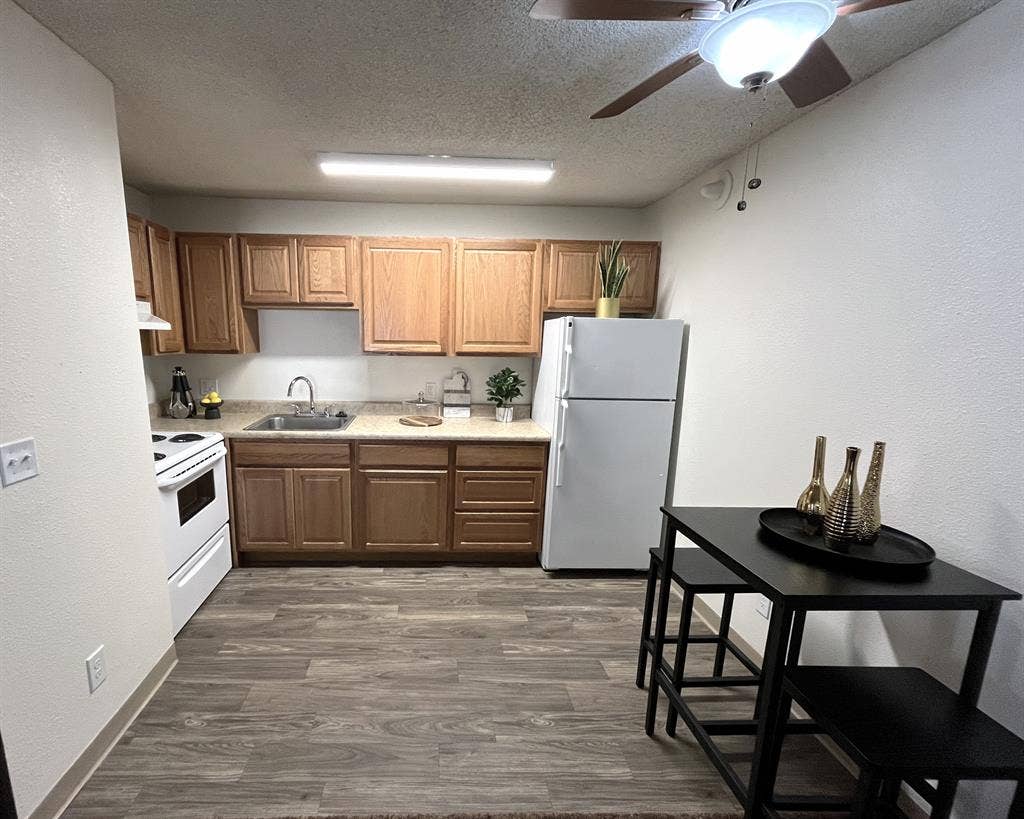 Centrally Located Studio $1475