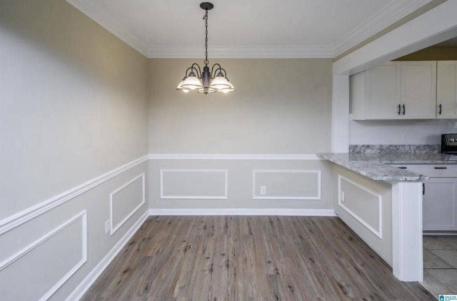 Condo room in Hoover