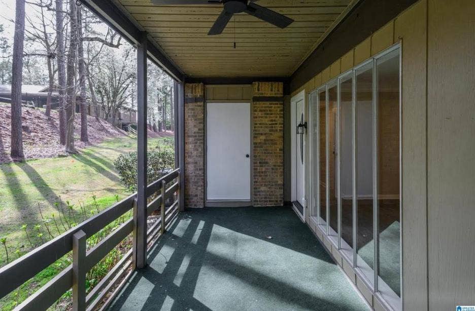 Condo room in Hoover