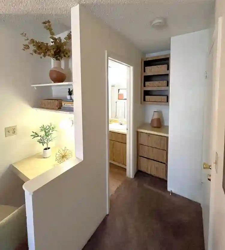 Centrally Located Room 4 Rent $835