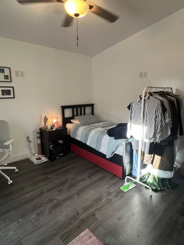Private Room available 8/2