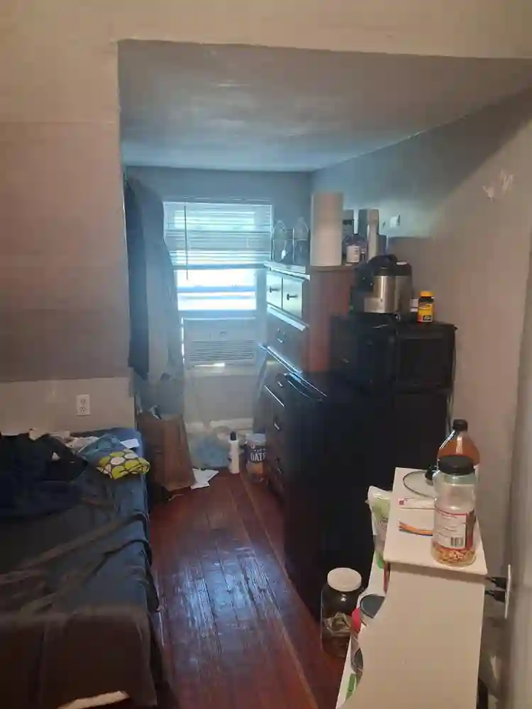 Room For Rent