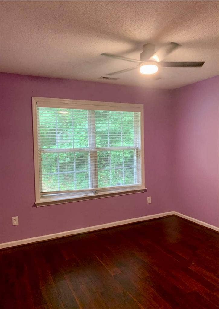 Private room and bathroom for rent