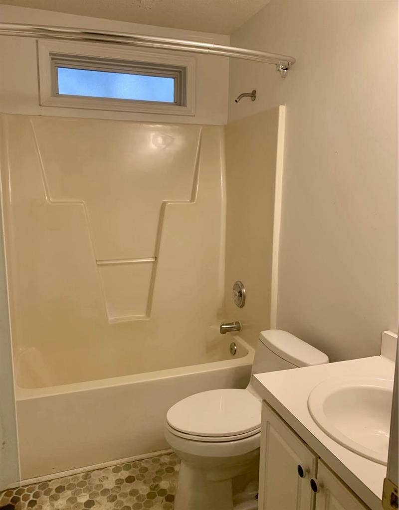 Private room and bathroom for rent