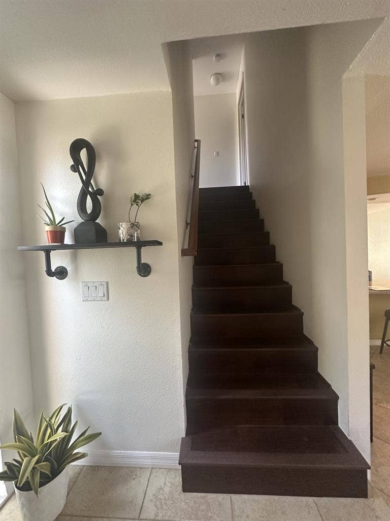 Large bedroom w/ bathroom & patio