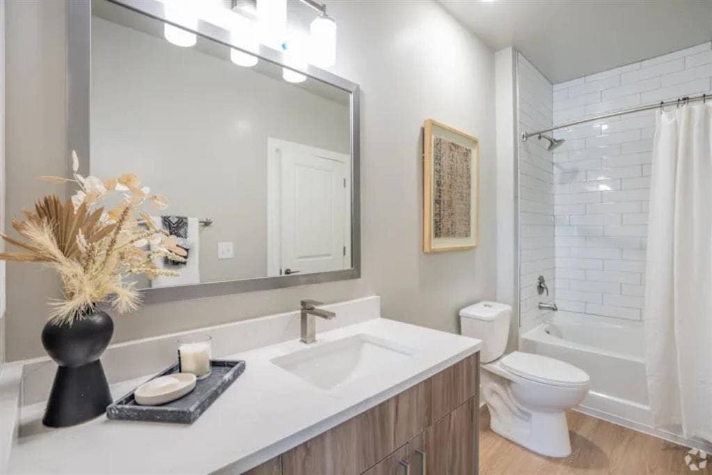 Looking for roommate in 2x2!