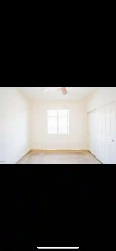 Looking for female roommate