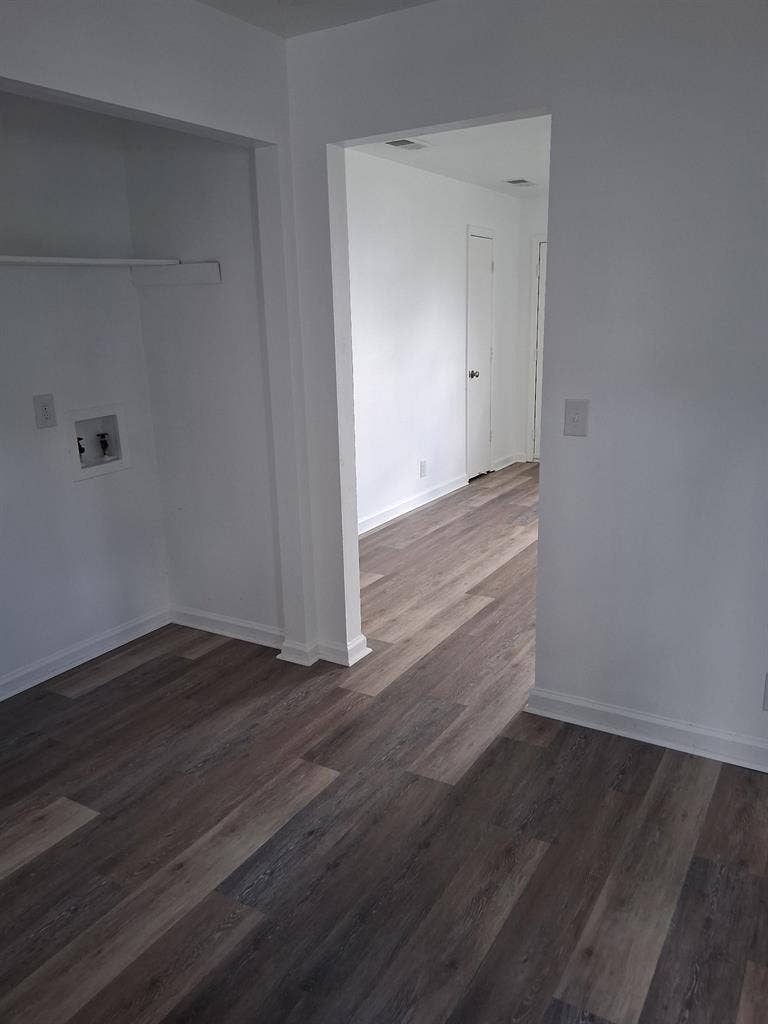 Furnished Room for Vets & Workers