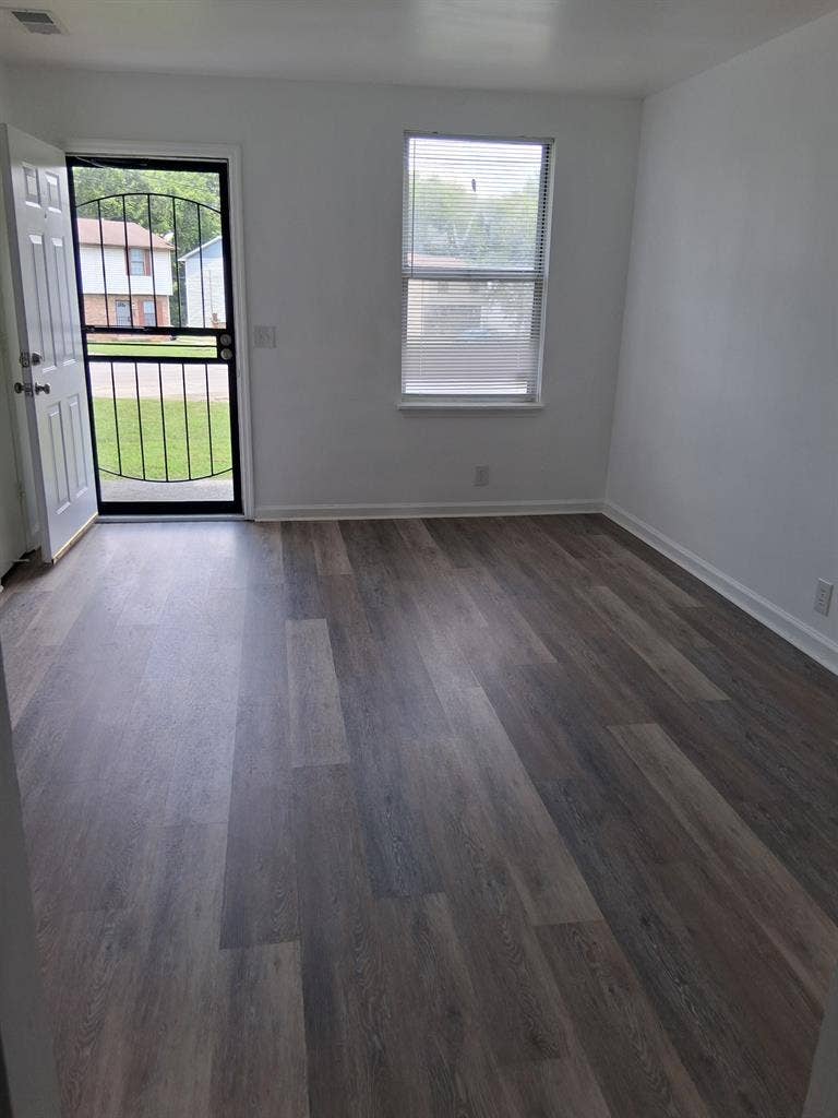 Furnished Room for Vets & Workers