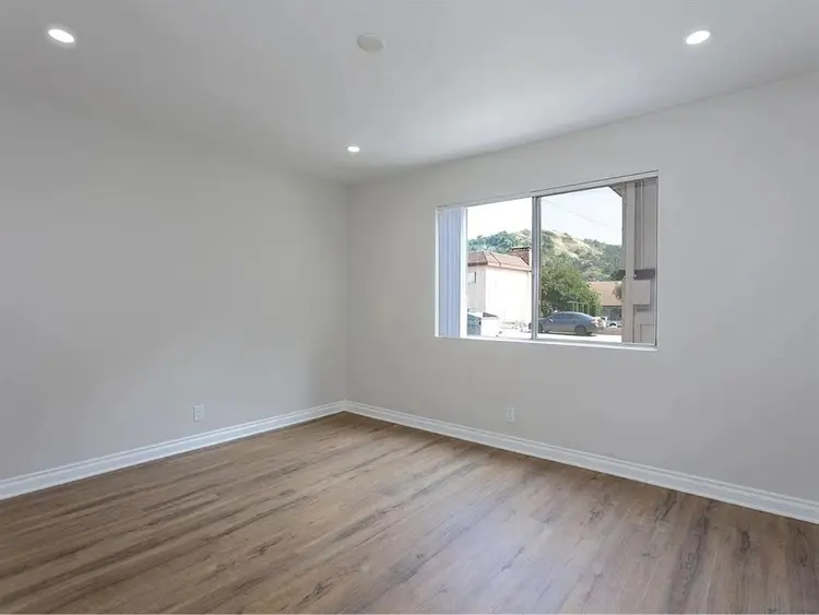 Renting out a master bedroom