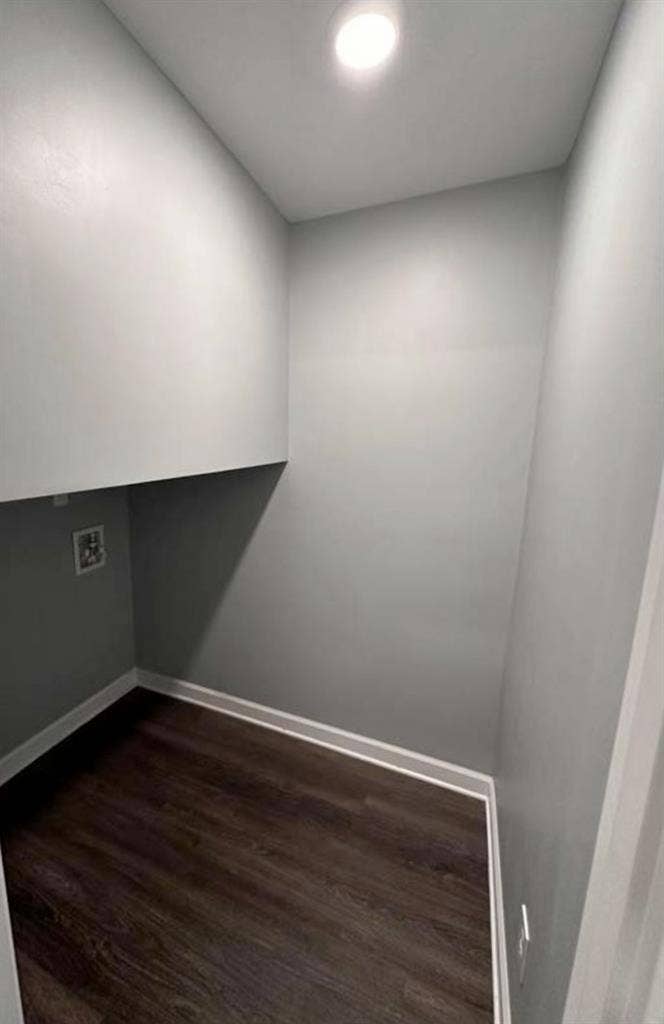 Looking for a Roommate