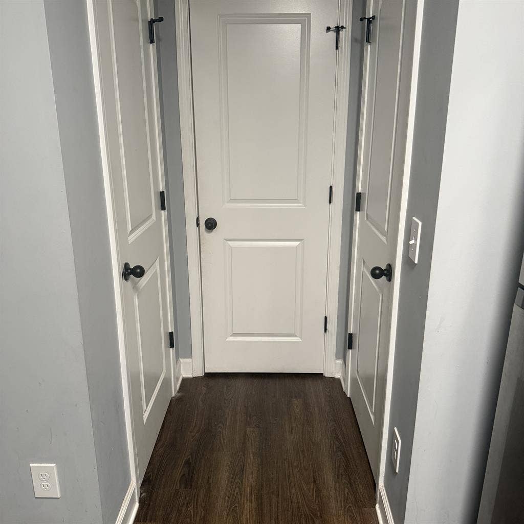 Looking for a Roommate