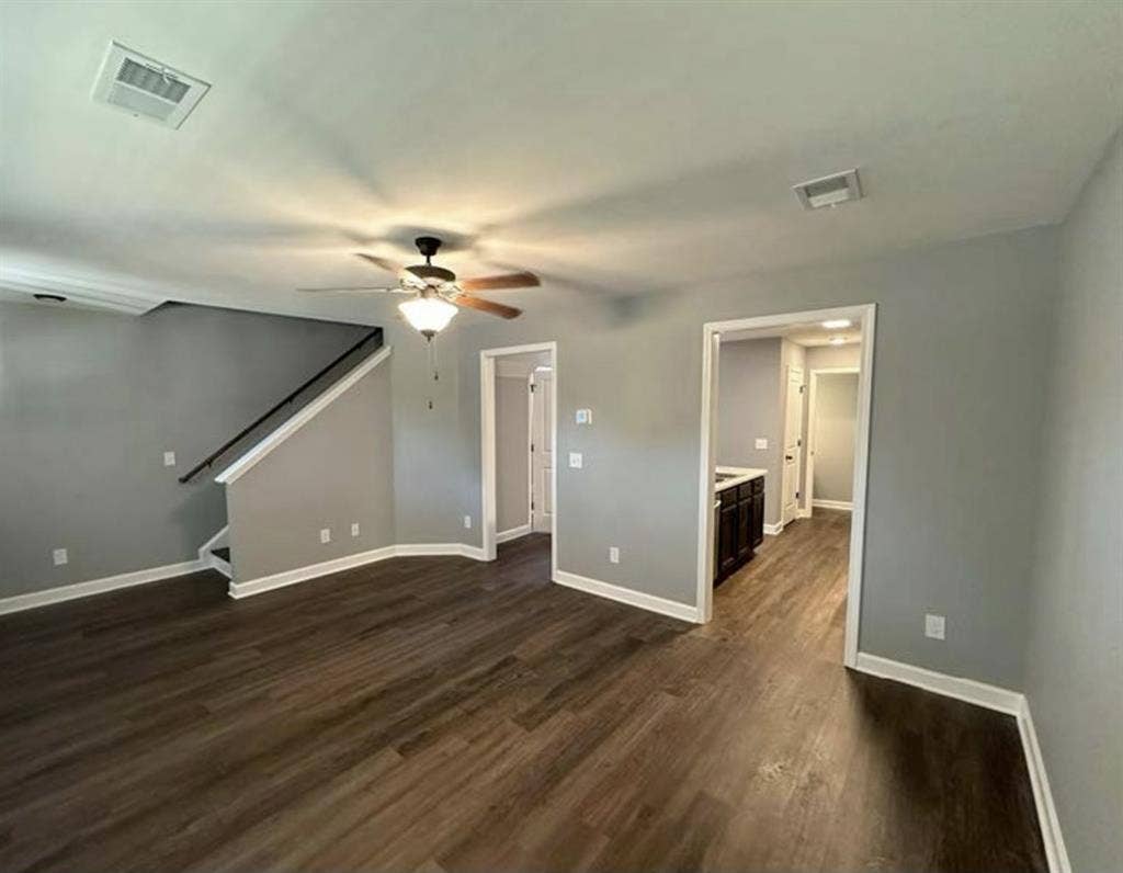 Looking for a Roommate