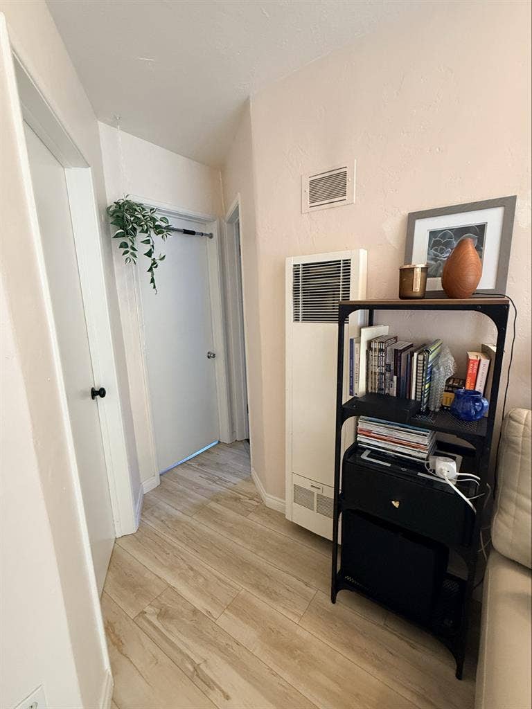 $1200 Ocean Beach, move in Aug 1st
