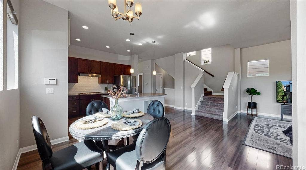 1000 sqft dedicated basement