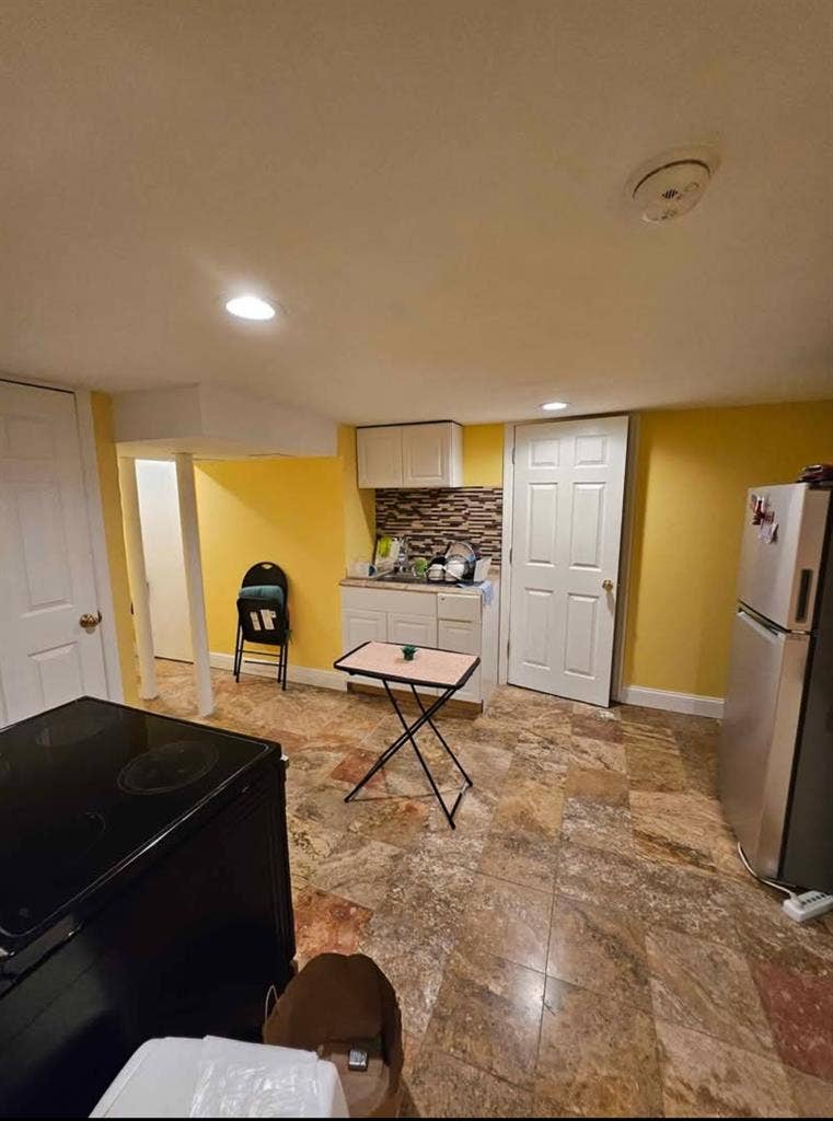 Room For Rent