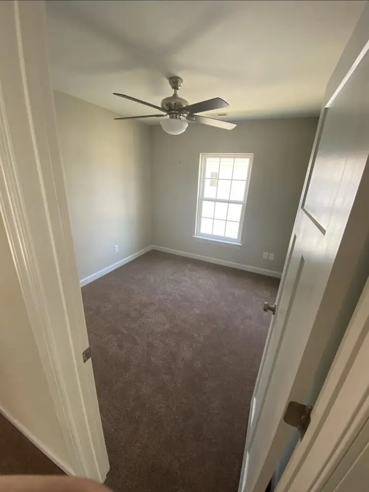 Room for rent 600