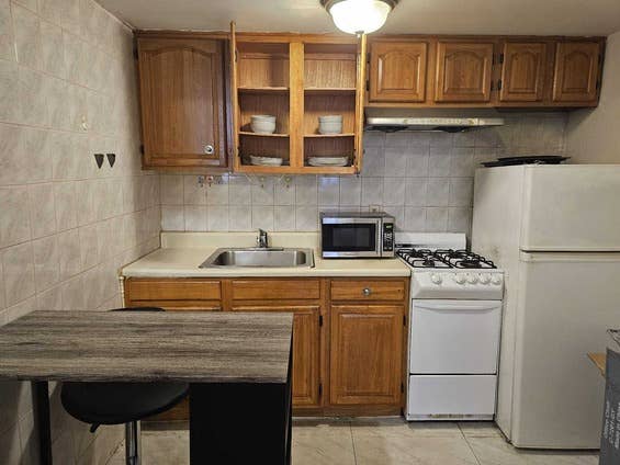 Bright Spacious Kips Bay Room