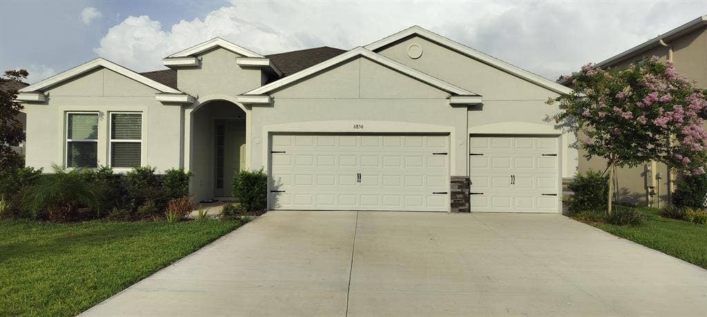 4bed 3bath & 3 car garage available