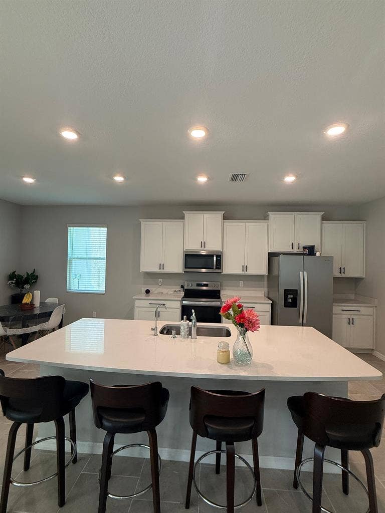 4bed 3bath & 3 car garage available