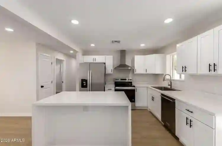 Fresh Remodeled Central PHX Home 🏡