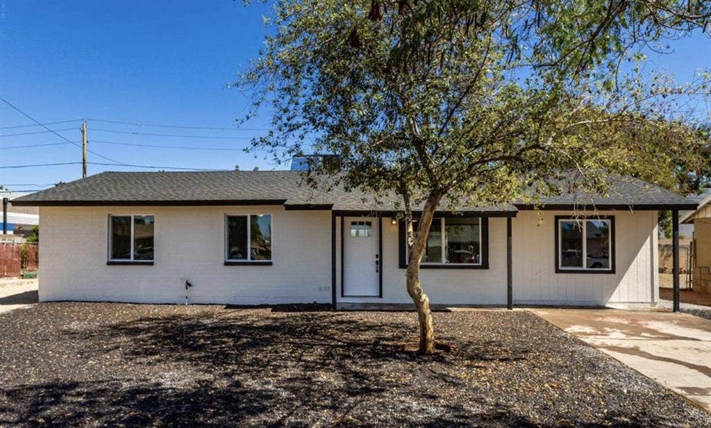 Fresh Remodeled Central PHX Home 🏡