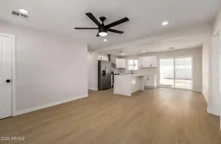 Fresh Remodeled Central PHX Home 🏡
