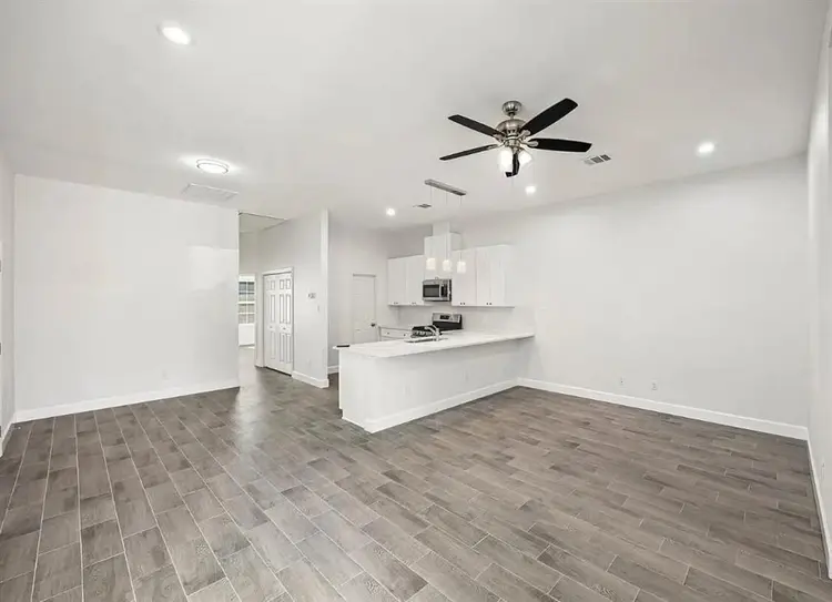 2 Min from UofH & TSU