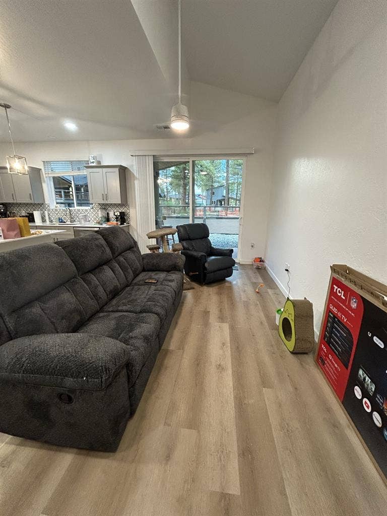 ROOM FOR RENT