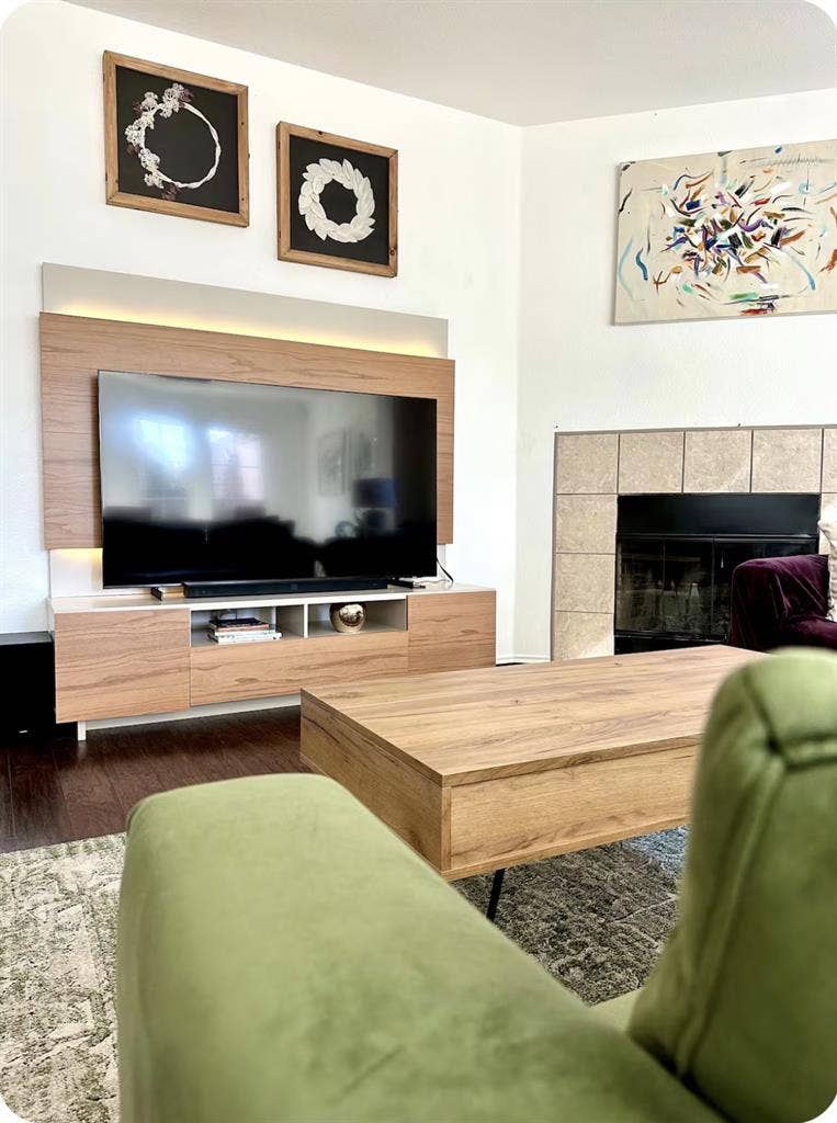 Furnished 3,000sqft spacious home