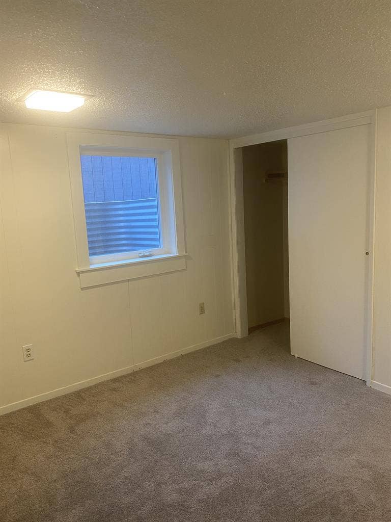 Basement Aptment for rent