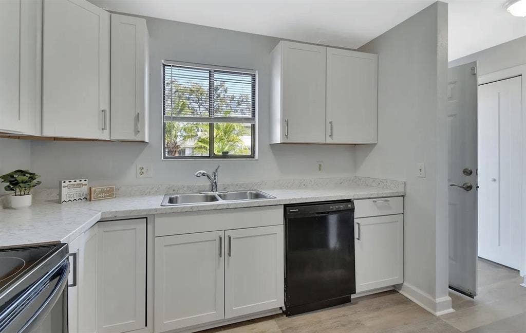 Beautiful townhome!