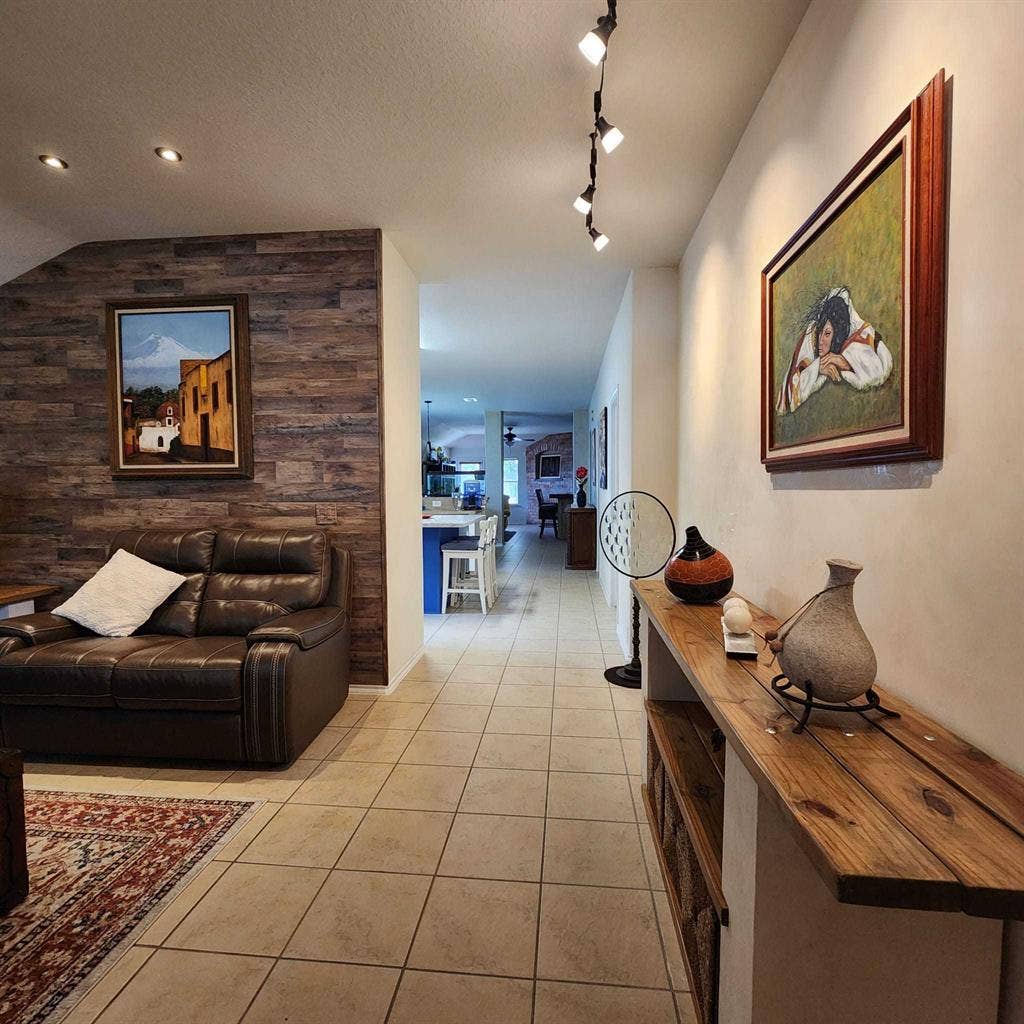 Looking for roommates for my house.