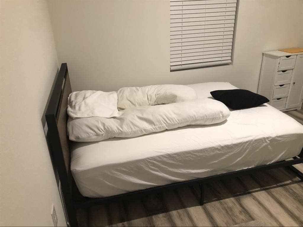 2 separate rooms for rent