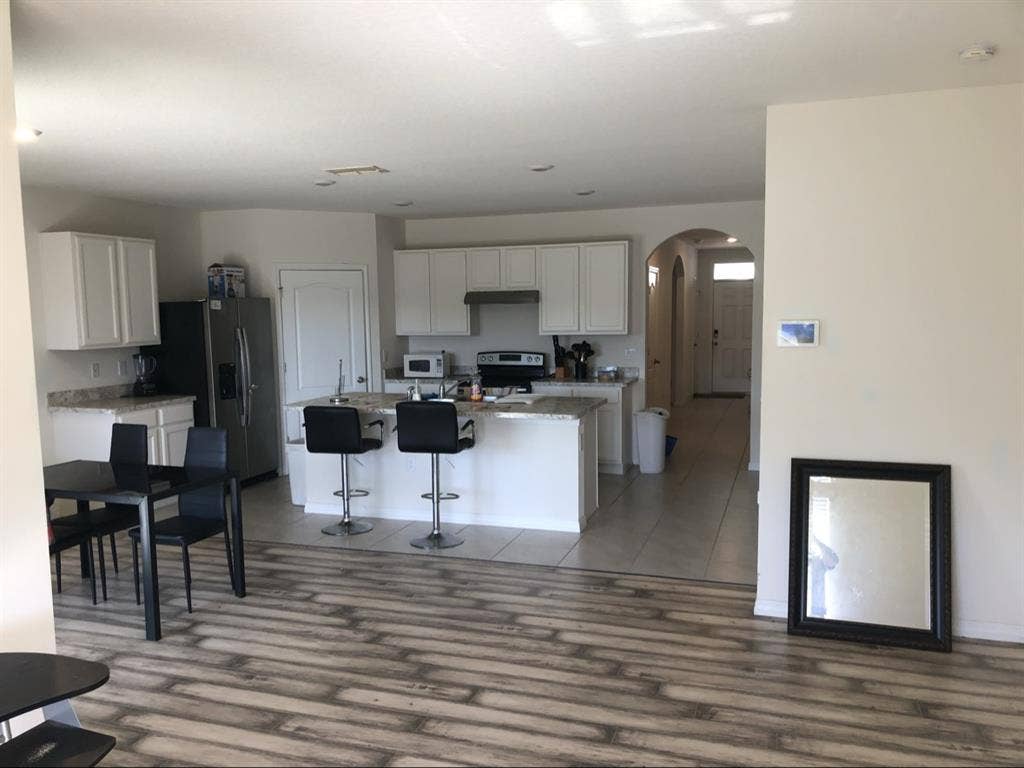 2 separate rooms for rent