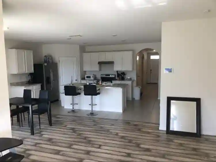 2 separate rooms for rent