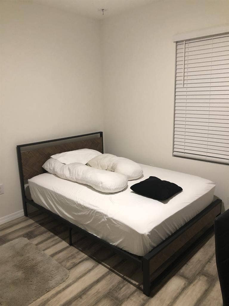 2 separate rooms for rent