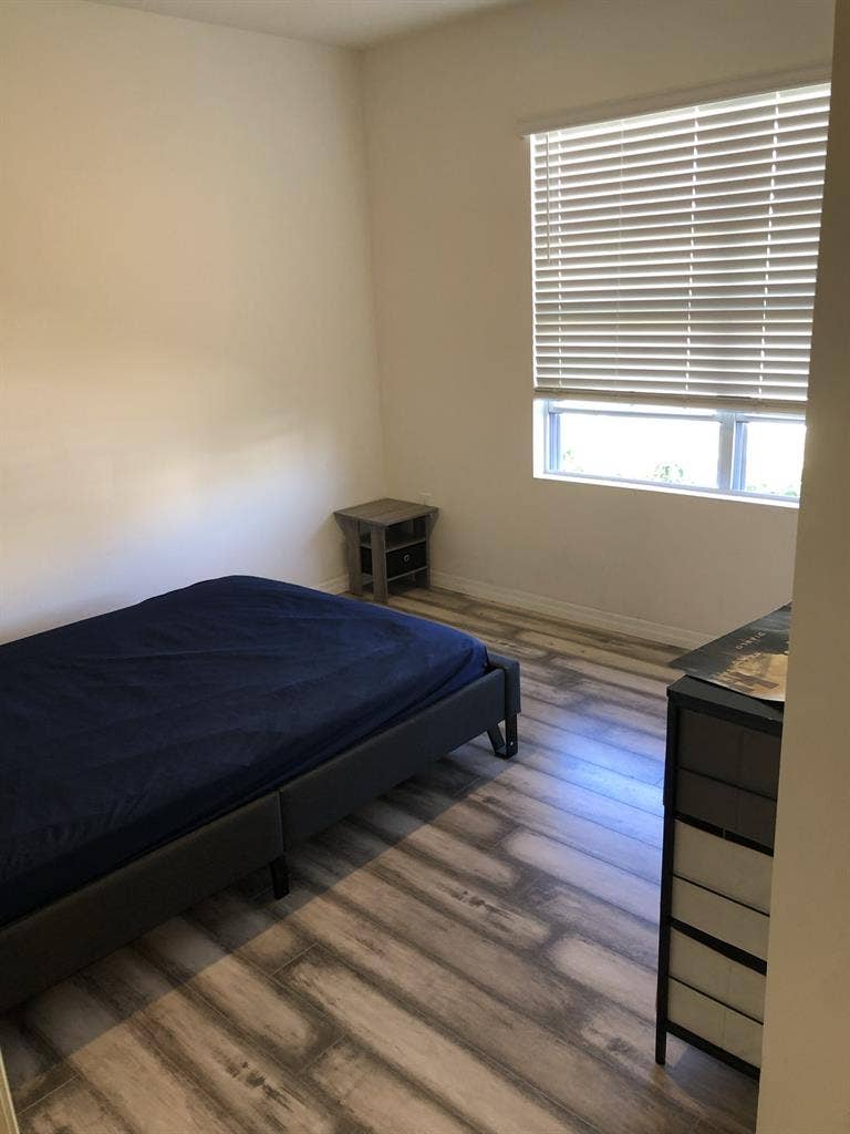 2 separate rooms for rent