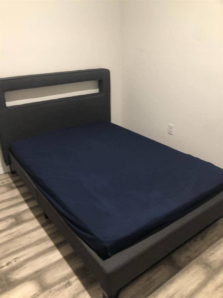 2 separate rooms for rent