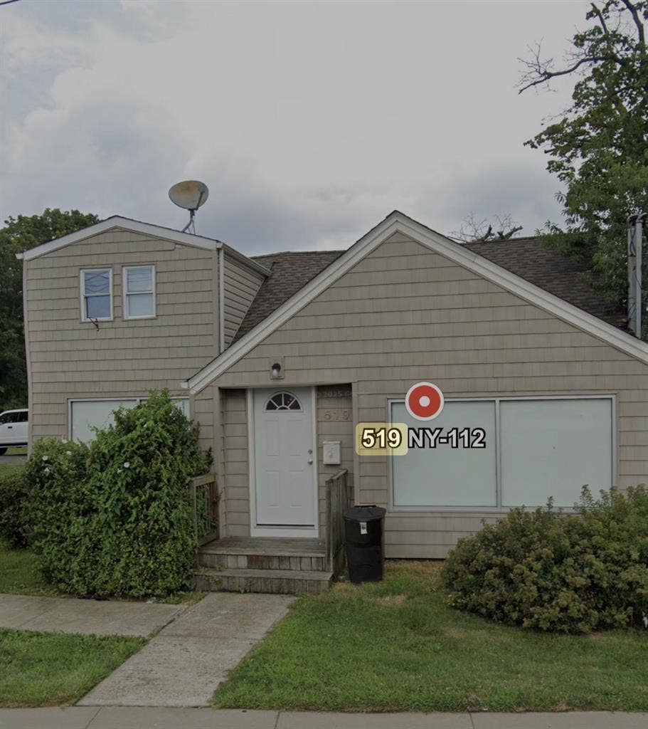 Nice 2 bedroom, kitchen & living