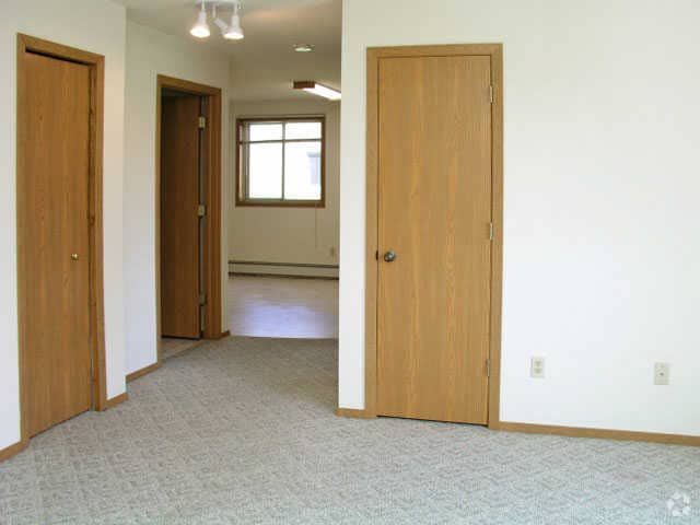 Bedroom for Rent!